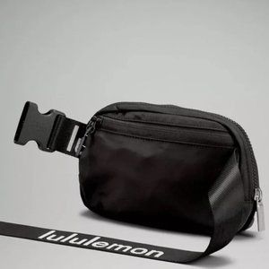 Lululemon 🍋 Everywhere Belt Bag Logo, Extended Strap - NWOT
